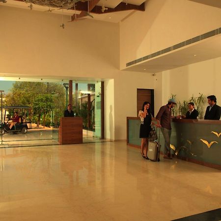 Palm Green Club Resort Jetalpur Екстериор снимка